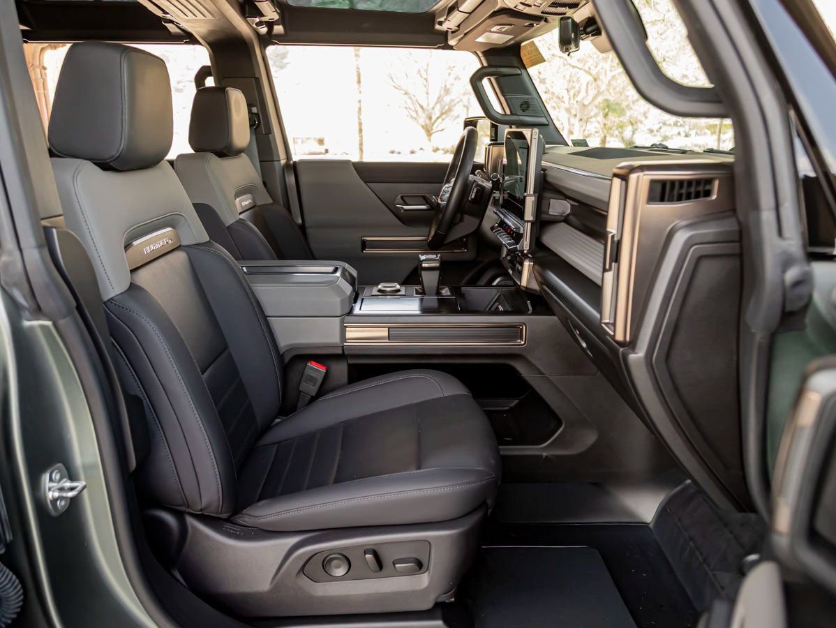 Used 2024 GMC Hummer EV 3X image 33
