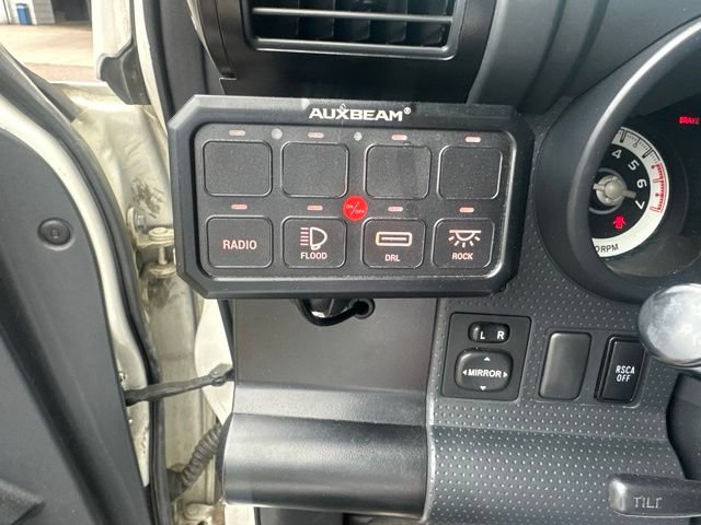 Used 2012 Toyota FJ Cruiser 4WD w/ Upgrade Pkg image 15