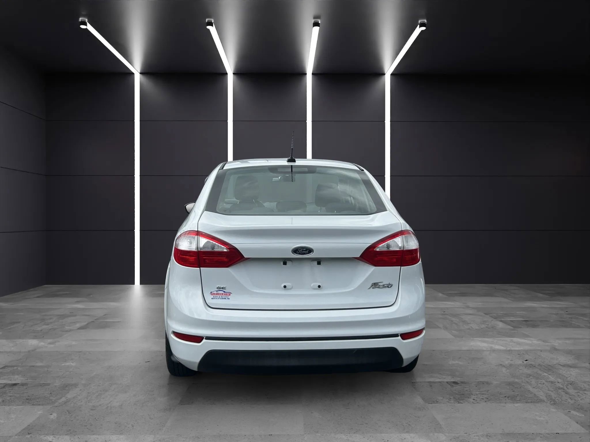 Used 2016 Ford Fiesta SE w/ Cold Weather Package image 5