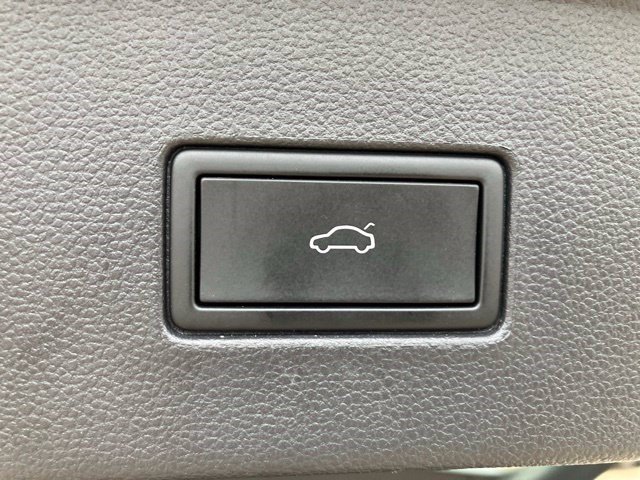 Used 2021 Volkswagen Atlas SE AWD/4WD image 28