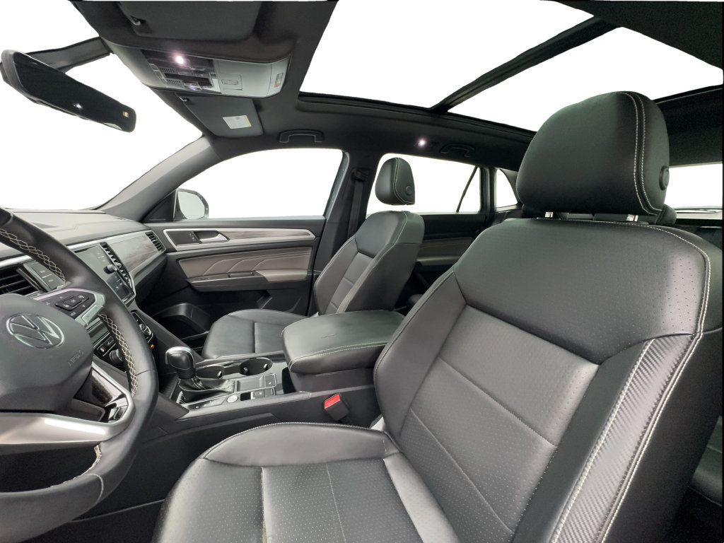 Used 2023 Volkswagen Atlas Cross Sport SE w/ Panoramic Sunroof Package FWD image 20