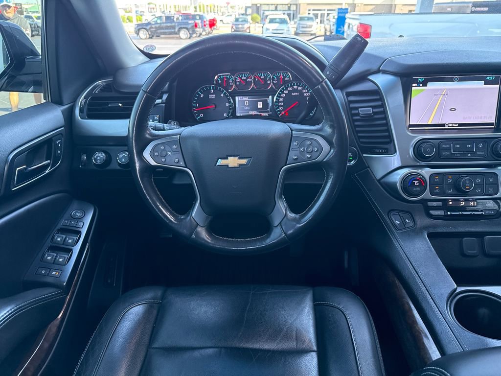 Used 2018 Chevrolet Suburban LT AWD/4WD image 17