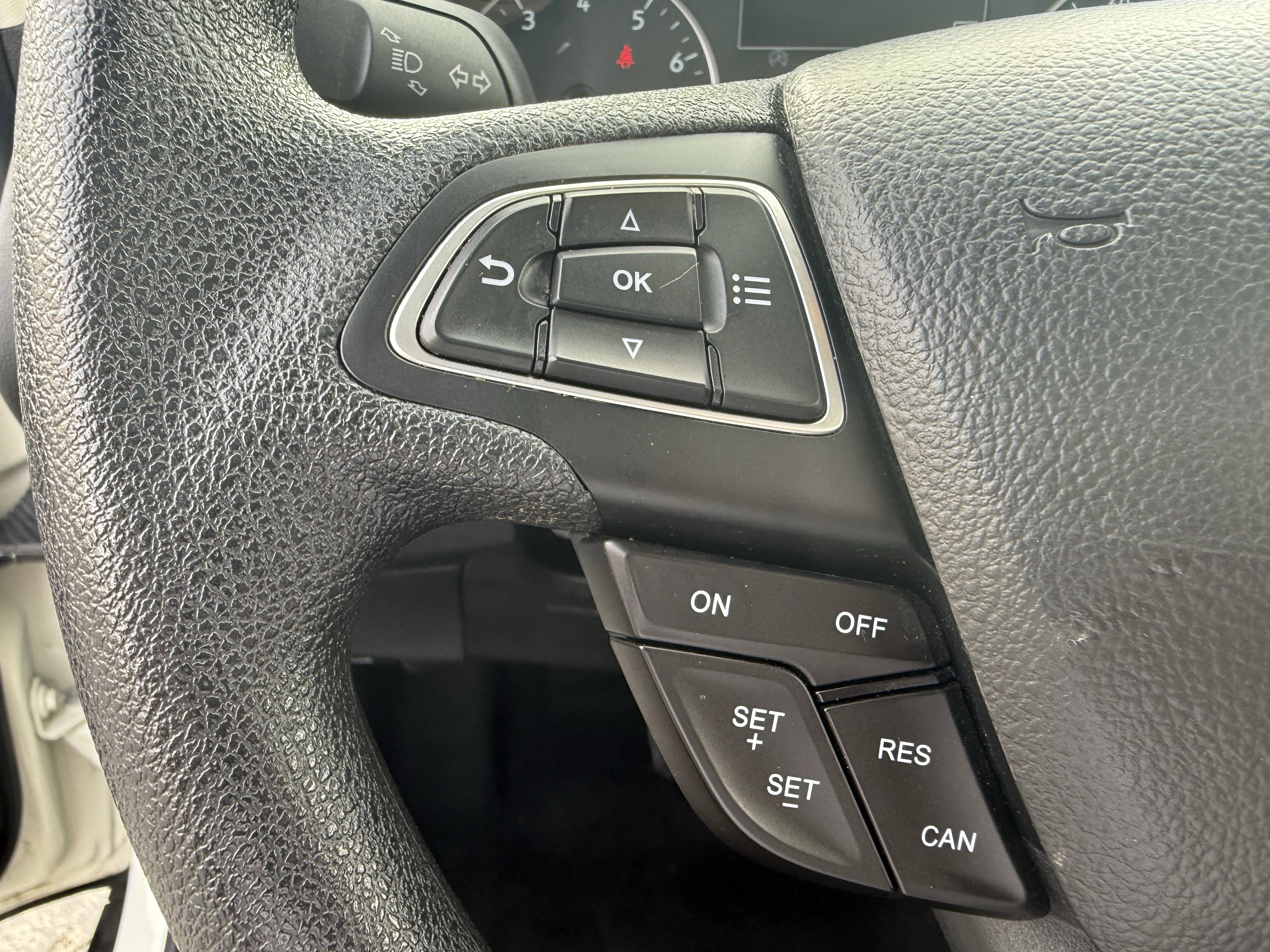 Used 2021 Ford EcoSport SE w/ SE Convenience Package image 18