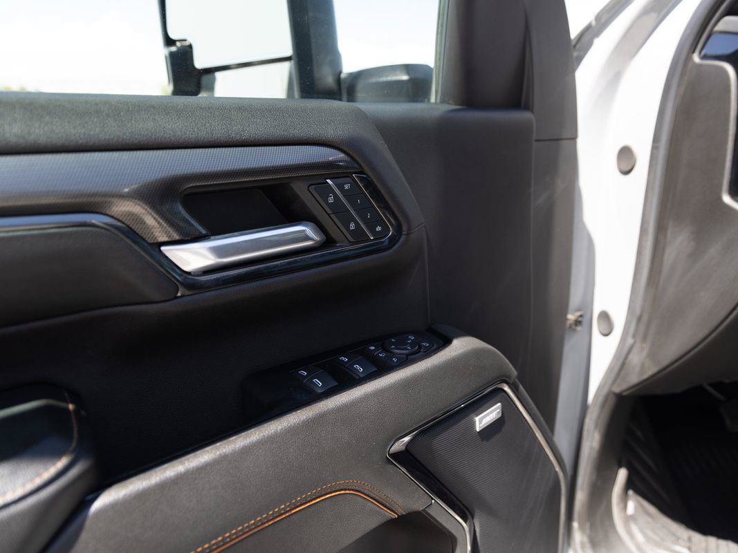 Used 2024 GMC Sierra 2500 AT4 w/ AT4 Premium Plus Package AWD/4WD image 15