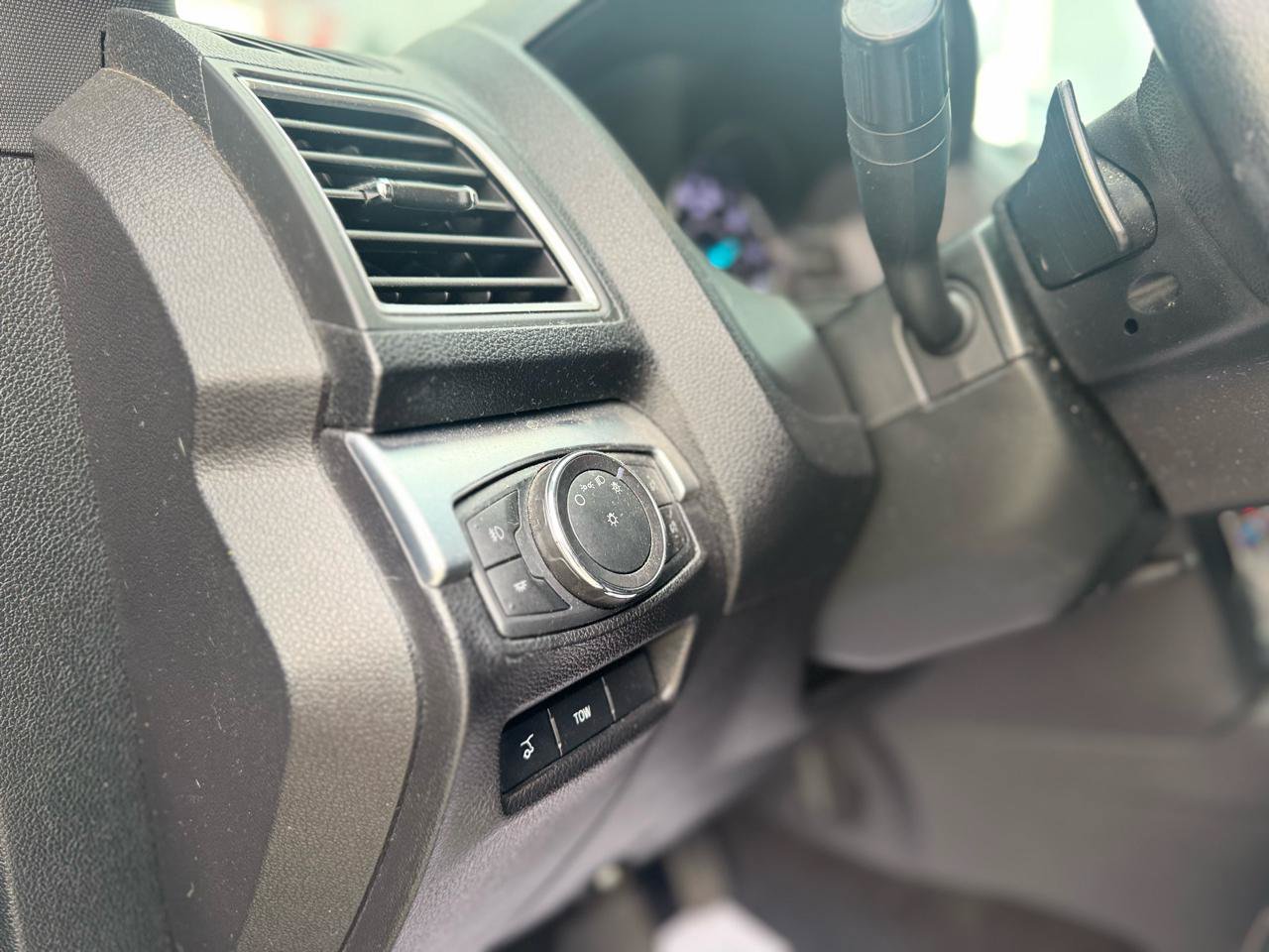 Used 2018 Ford Explorer Sport AWD/4WD image 40