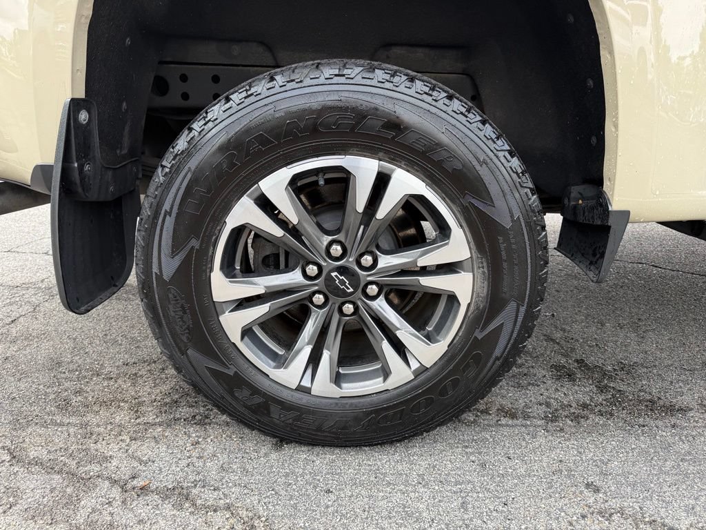 Used 2022 Chevrolet Colorado Z71 w/ Trail Boss Package AWD/4WD image 26
