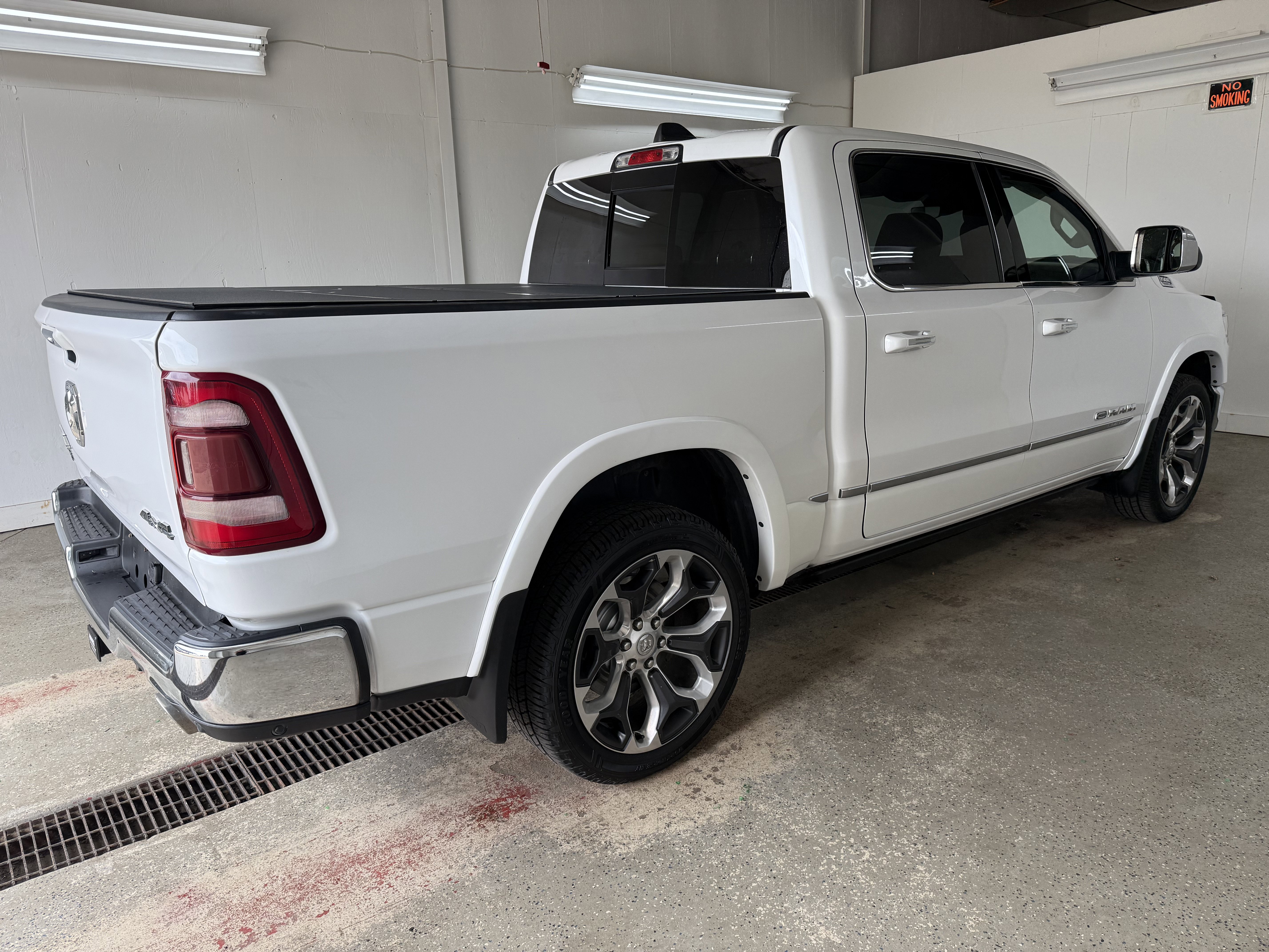 Used 2019 RAM 1500 Limited image 6