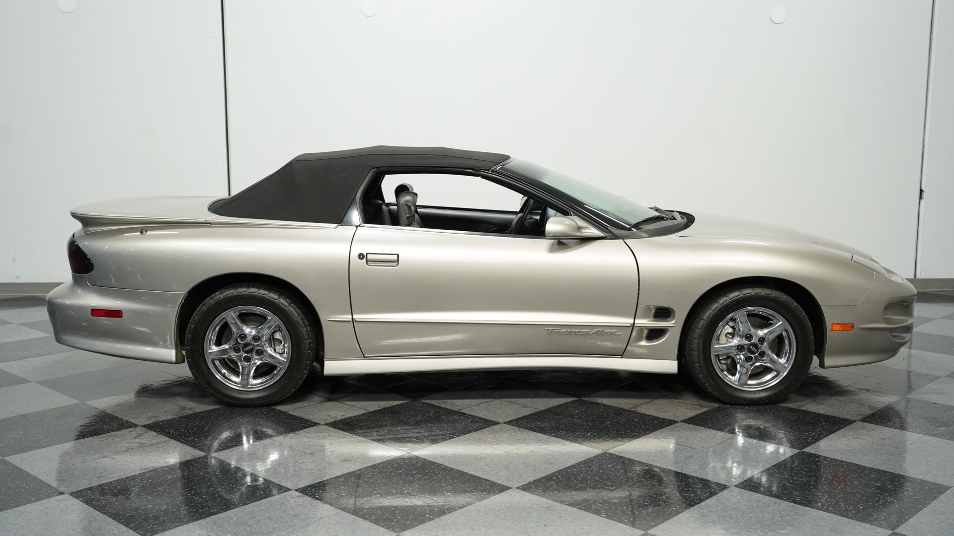 Used 1999 Pontiac Firebird Trans Am image 12