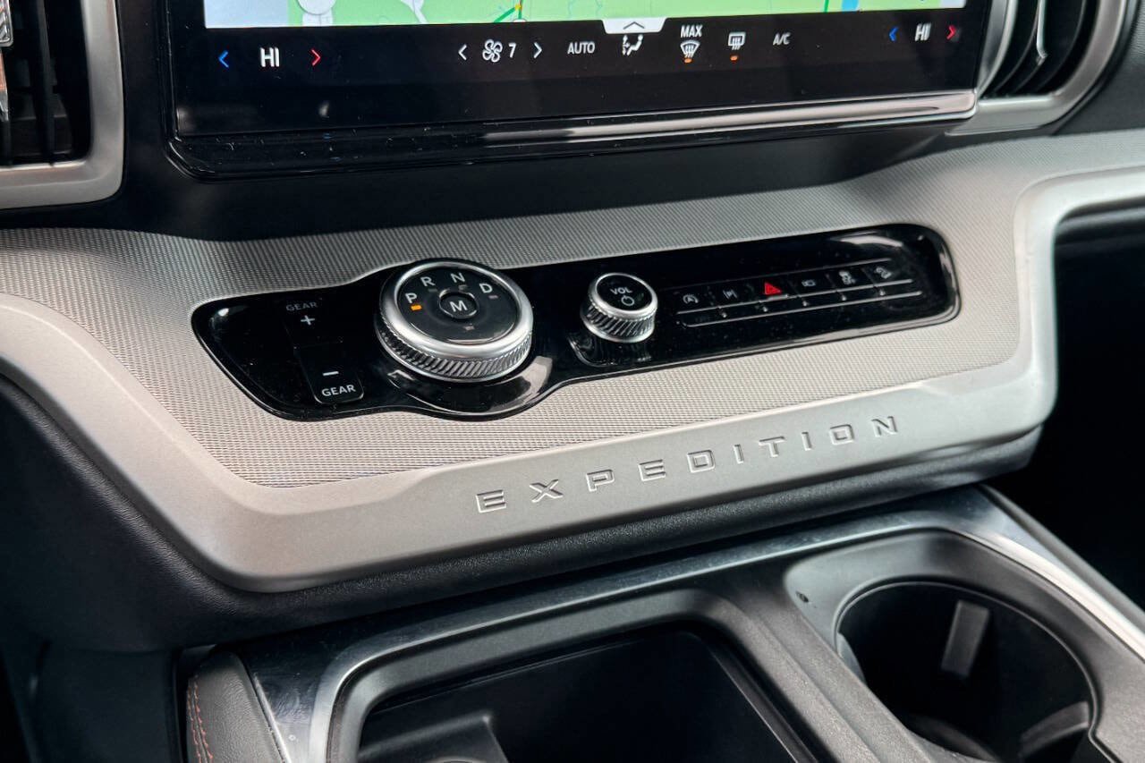 Used 2025 Ford Expedition Max Active image 38