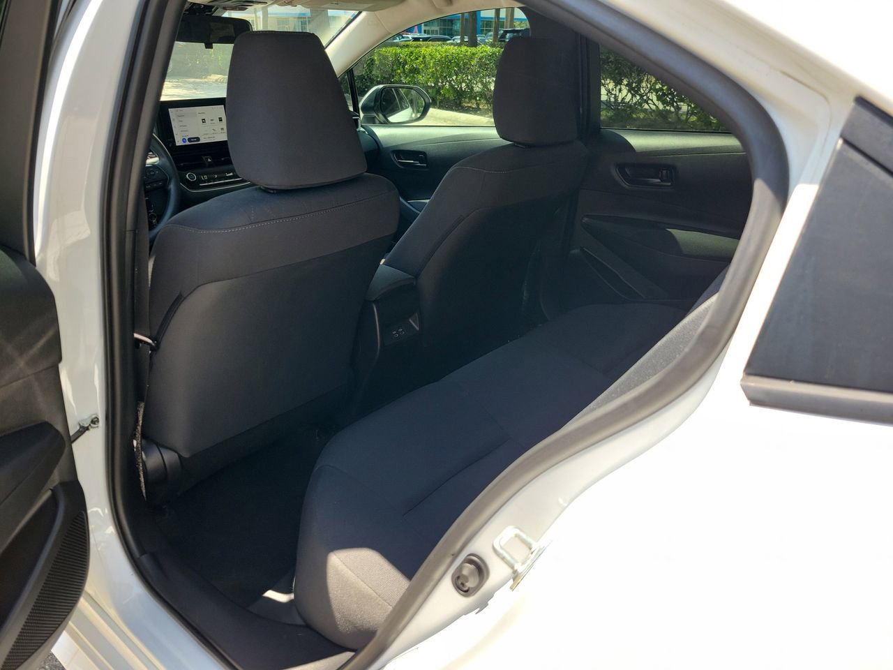 Used 2023 Toyota Corolla LE FWD image 9