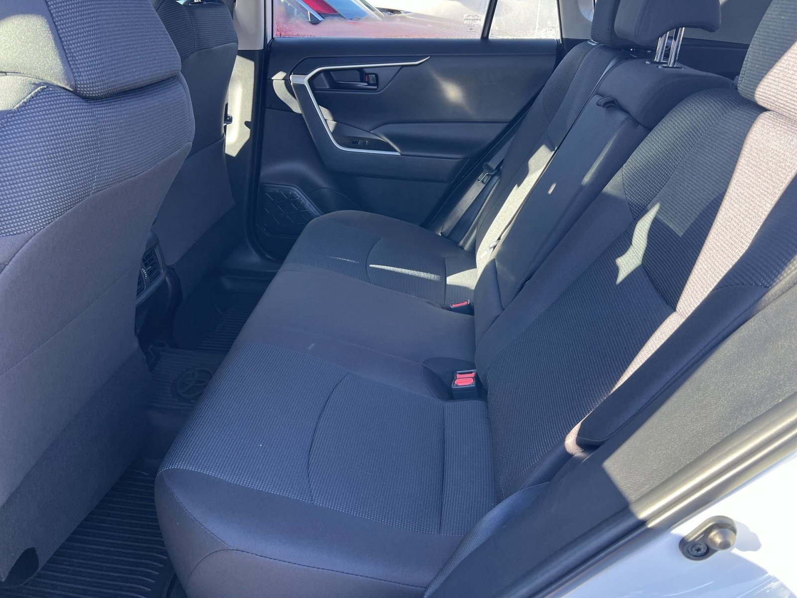 Used 2023 Toyota RAV4 LE image 21