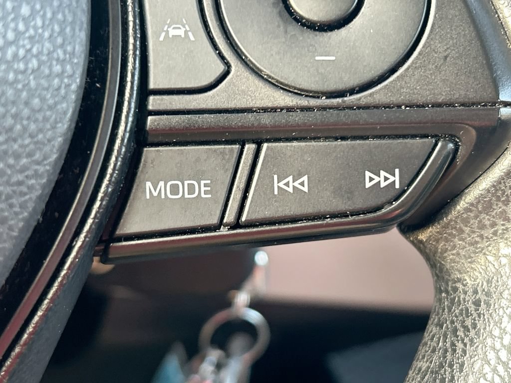 Used 2025 Toyota Corolla LE FWD image 16