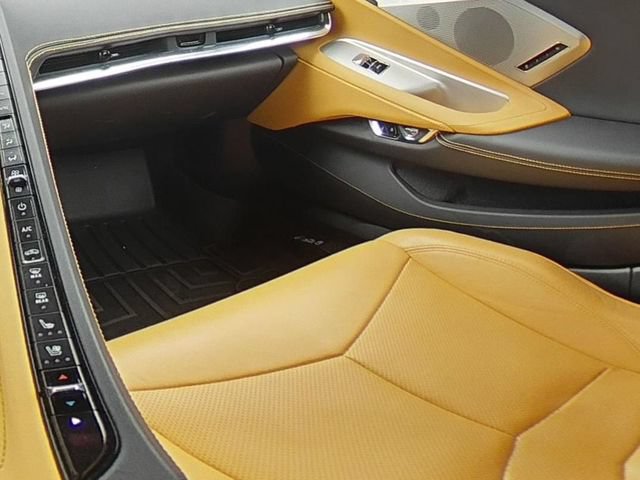 Used 2020 Chevrolet Corvette Stingray Preferred Cpe w/ 2LT Preferred Equipment Group RWD image 24