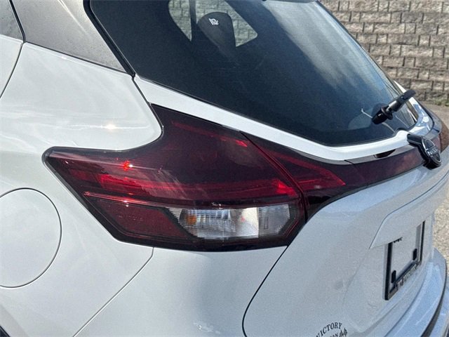 New 2025 Nissan Kicks Play S image 12