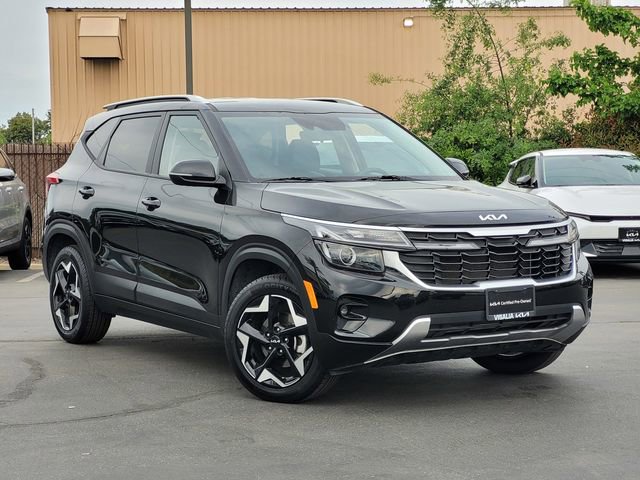 Certified 2025 Kia Seltos S image 2