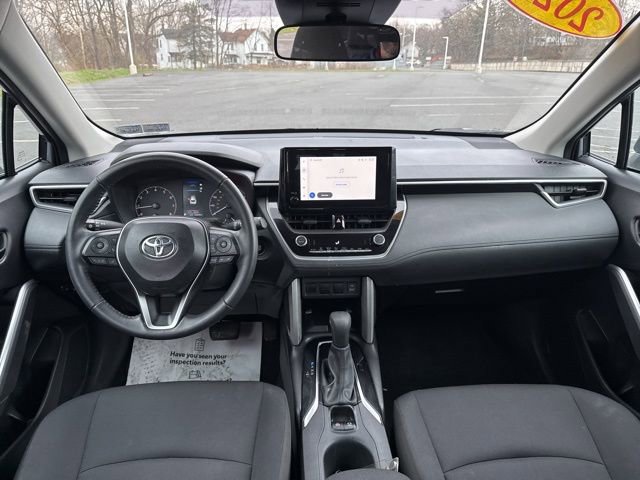 Used 2024 Toyota Corolla Cross LE image 20