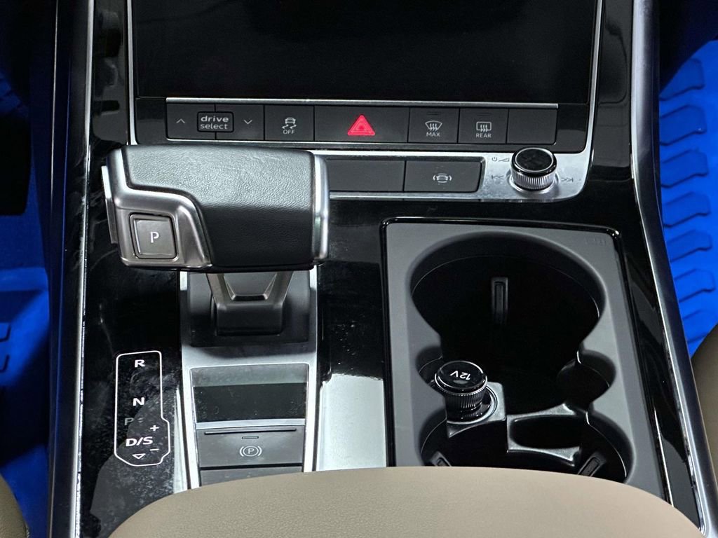 Used 2023 Audi Q8 Premium w/ Convenience Package image 20