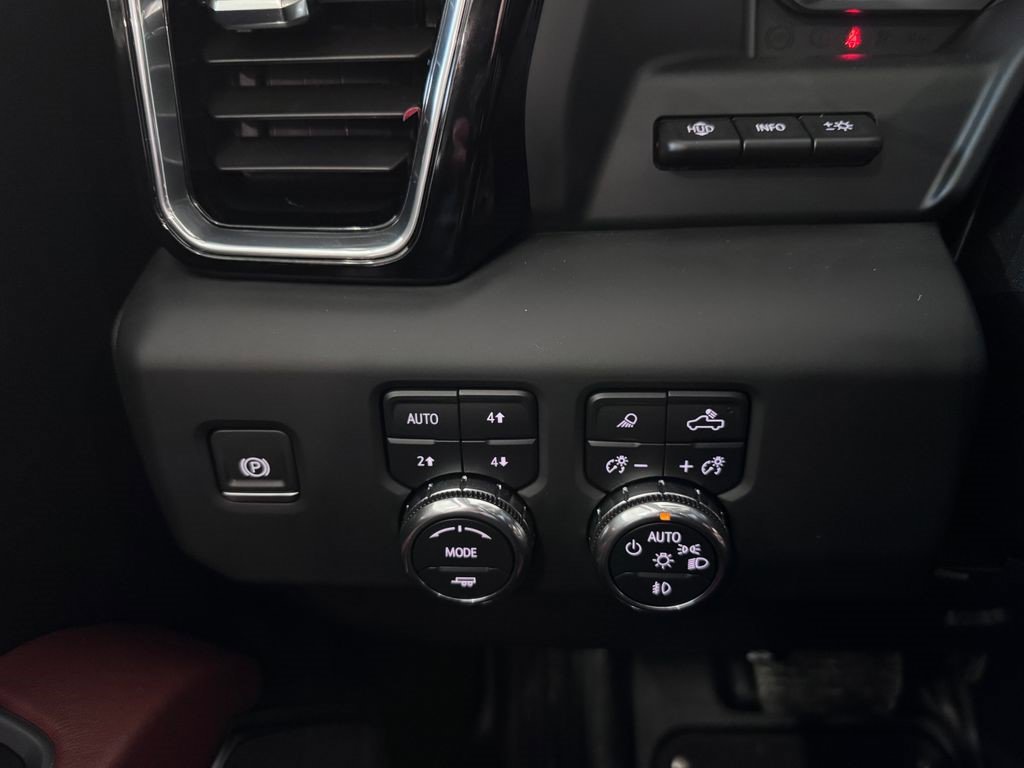 Certified 2024 GMC Sierra 3500 Denali Ultimate image 24