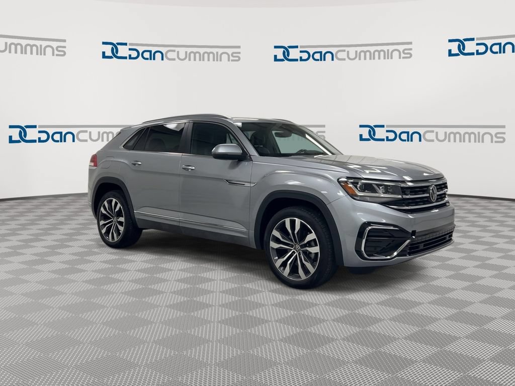 Used 2021 Volkswagen Atlas Cross Sport SEL R-Line AWD/4WD image 2