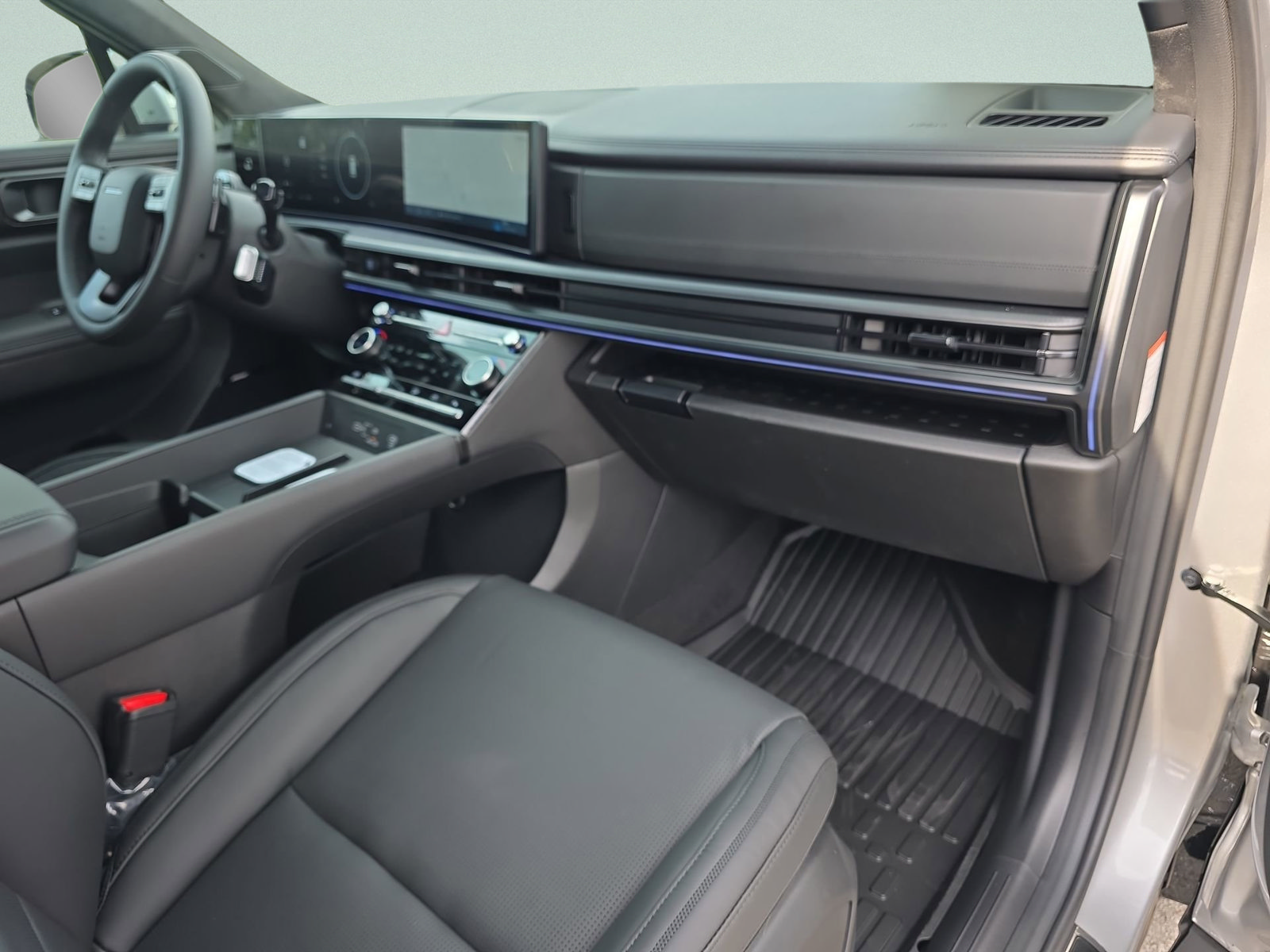 New 2026 Hyundai Santa Fe Calligraphy FWD image 9