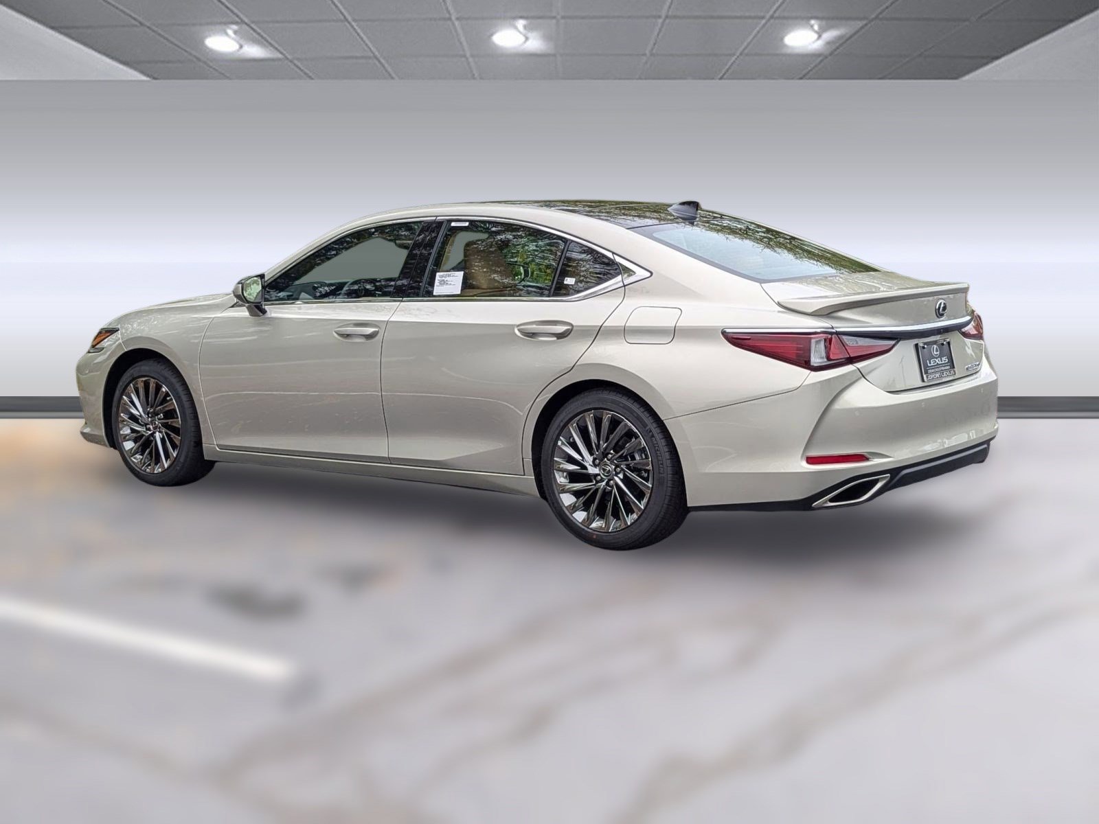 New 2025 Lexus ES 350 Ultra Luxury image 3