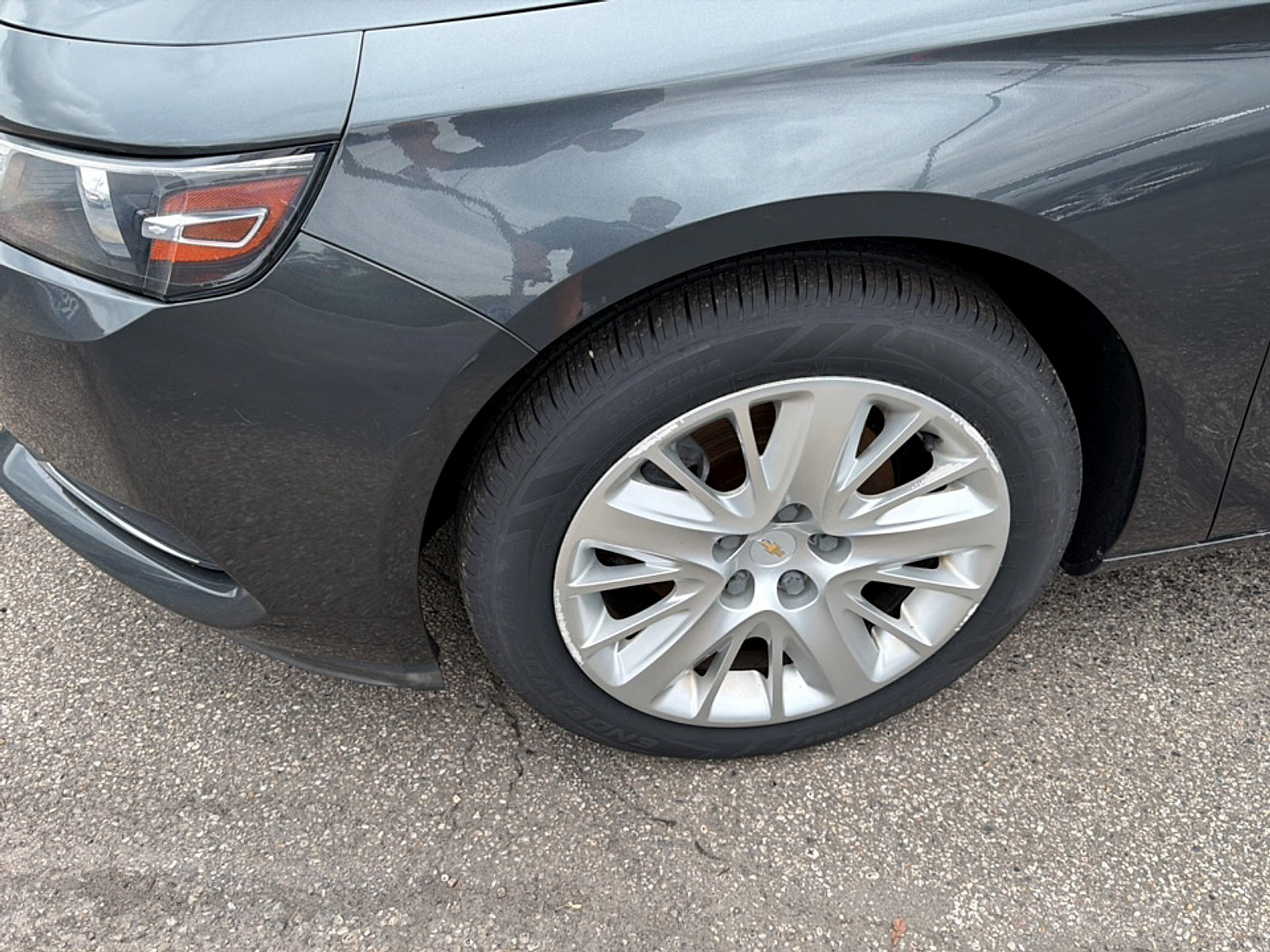 Used 2018 Chevrolet Impala LS FWD image 4