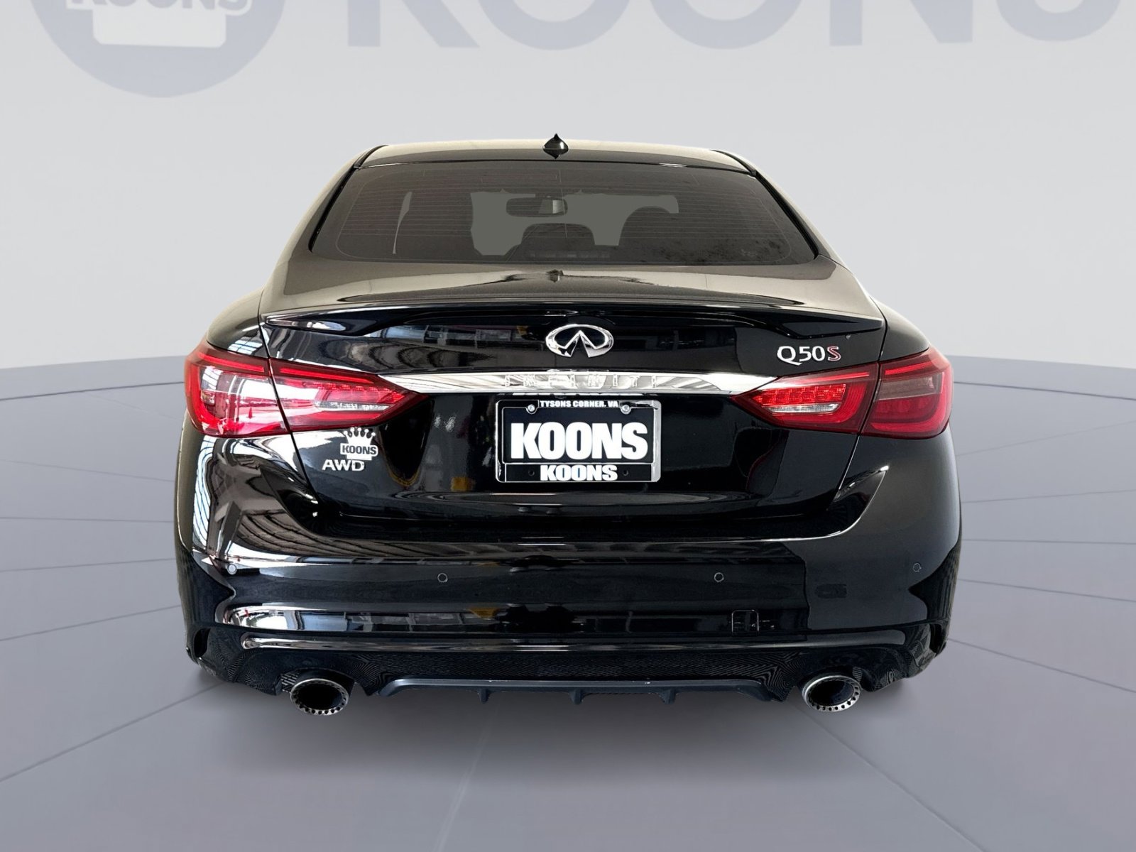 Used 2018 INFINITI Q50 Red Sport 400 w/ Sensory Package (Sport) AWD/4WD image 5