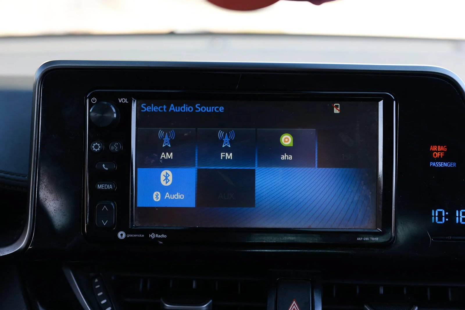 Used 2018 Toyota C-HR XLE FWD image 33