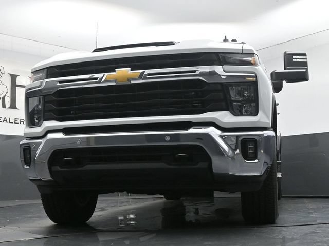 New 2026 Chevrolet Silverado 3500 LT w/ All Star Edition AWD/4WD image 4