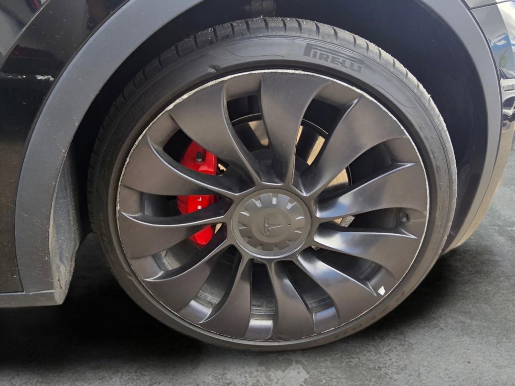 Used 2022 Tesla Model Y Performance AWD/4WD image 17