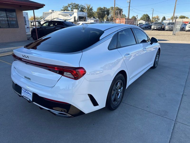 Used 2022 Kia K5 LXS image 3