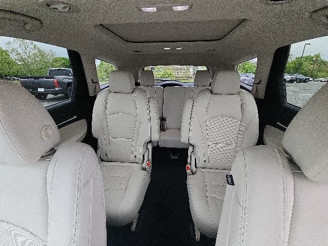 Used 2023 Buick Enclave Premium w/ Experience Buick Package AWD/4WD image 11