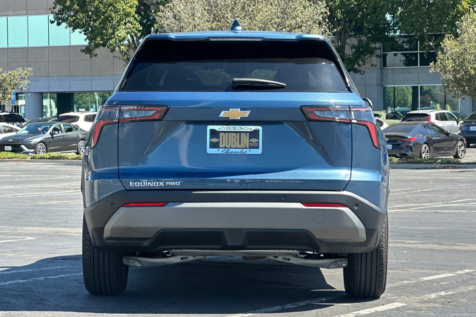 Used 2025 Chevrolet Equinox LT AWD/4WD image 5