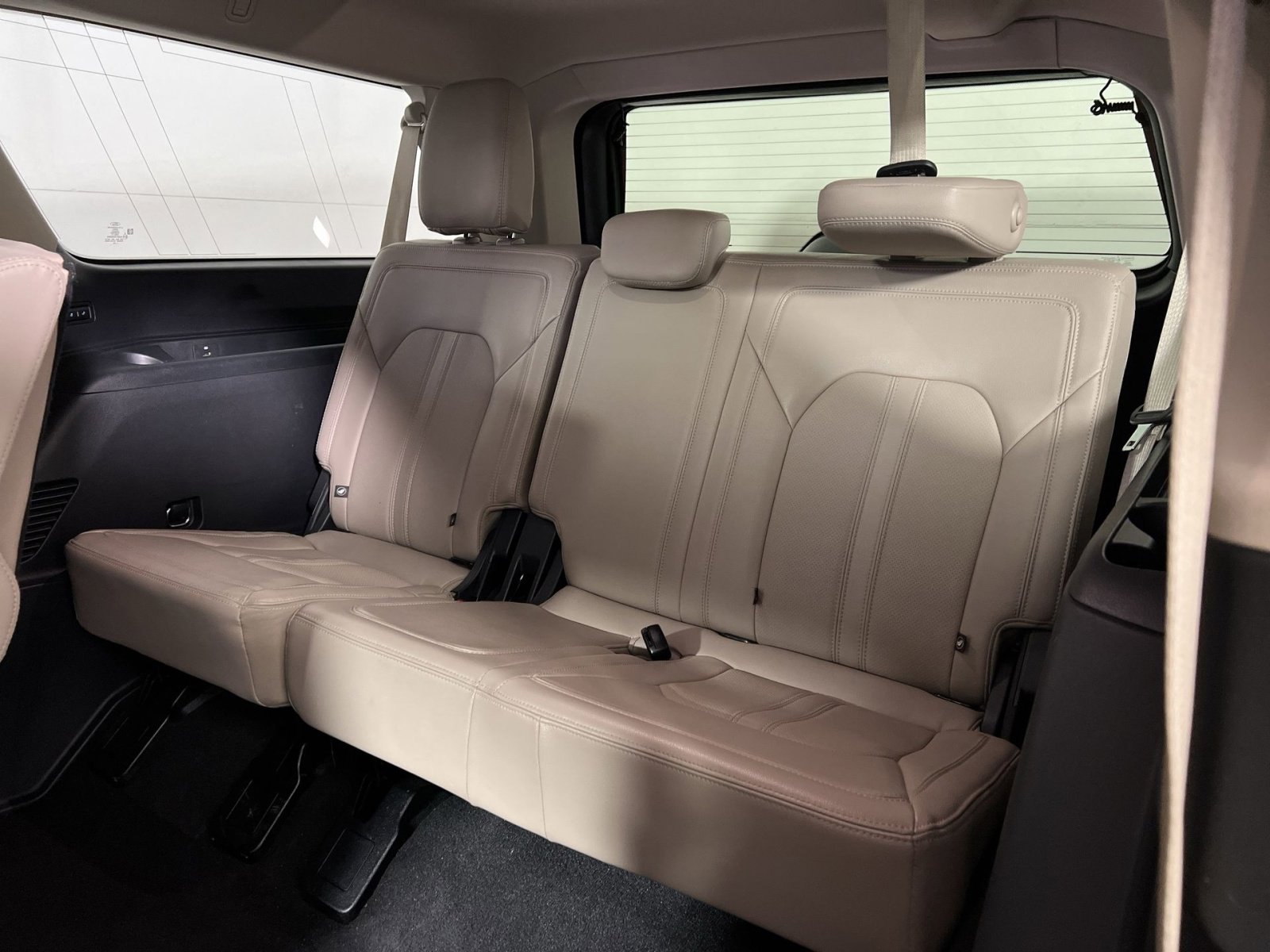Used 2023 Ford Expedition Max Limited image 26