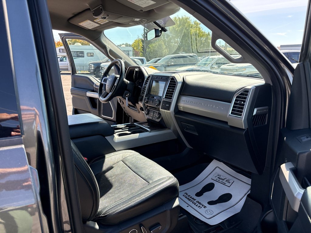 Used 2017 Ford F350 Lariat w/ Lariat Value Package AWD/4WD image 25