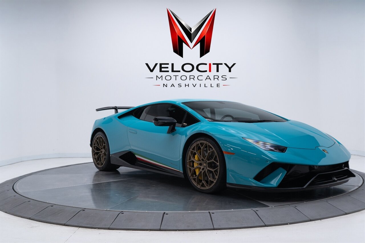 Used 2019 Lamborghini Huracan Performante AWD/4WD image 4