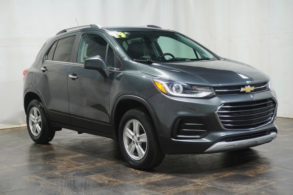 Used 2019 Chevrolet Trax LT w/ LT Convenience Package AWD/4WD image 1