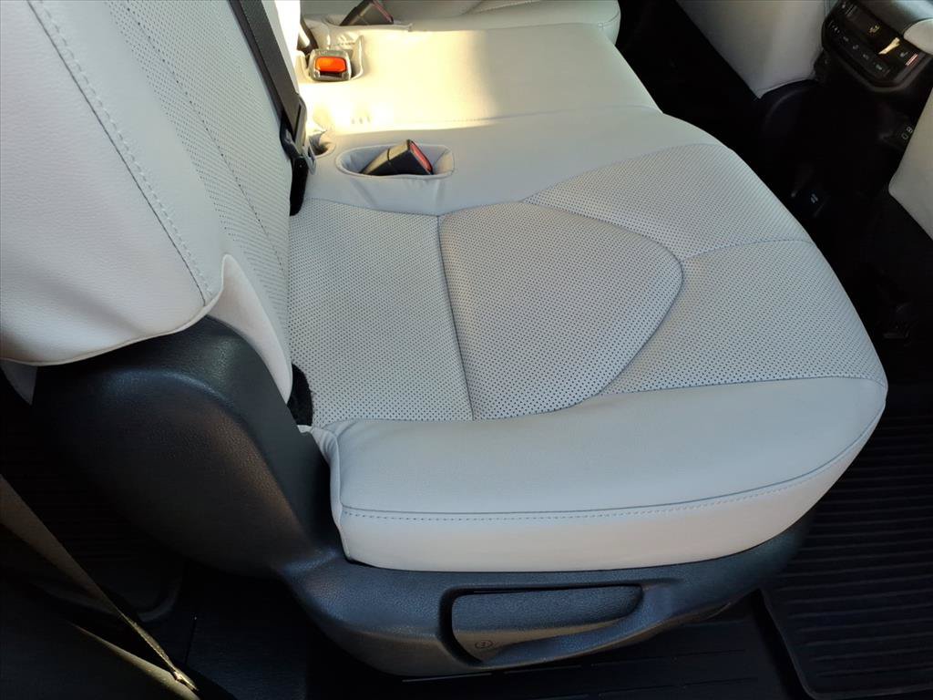 Used 2024 Toyota Grand Highlander AWD image 20