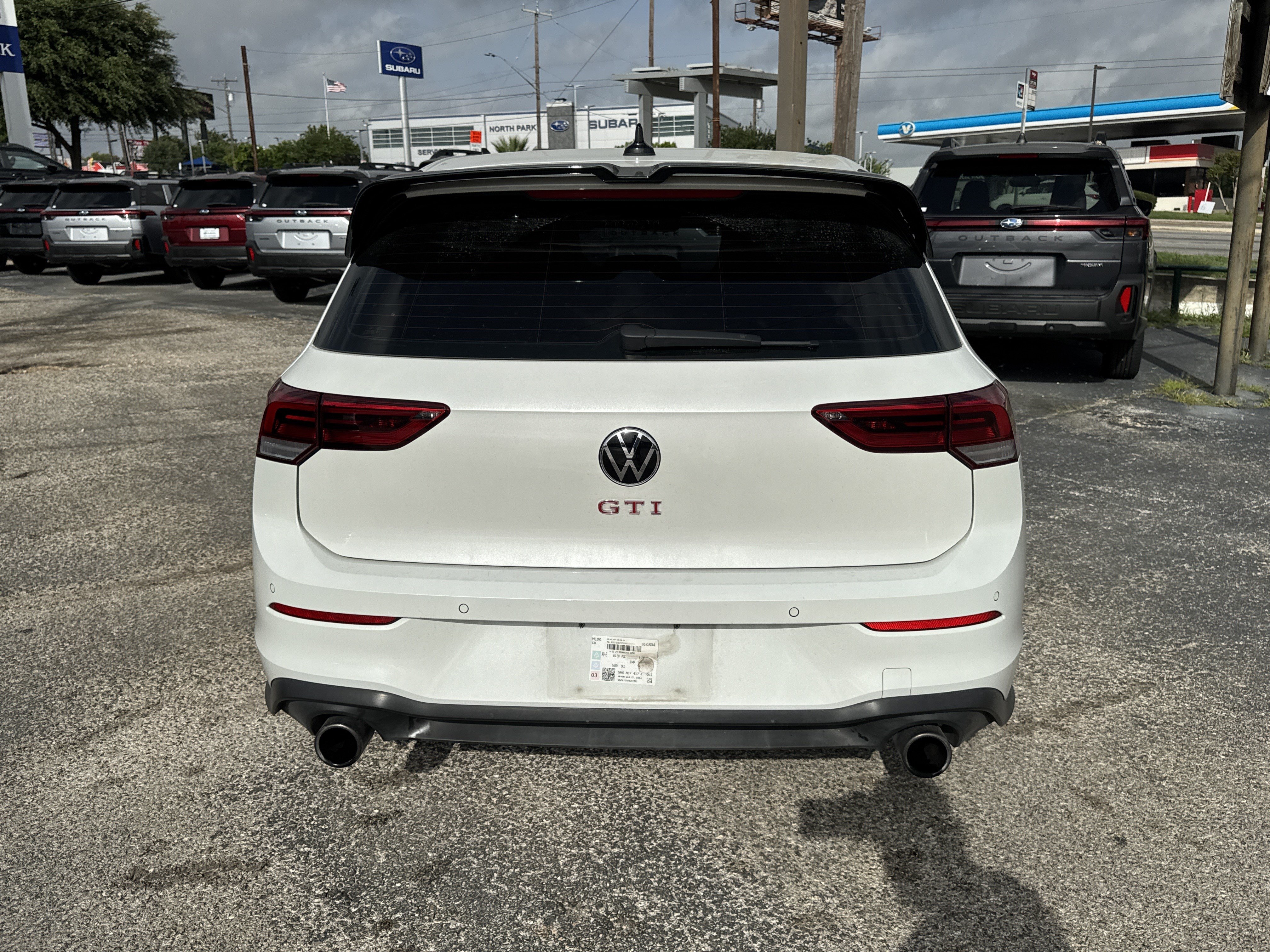 Used 2024 Volkswagen GTI SE FWD image 4