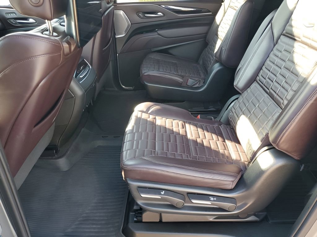 Certified 2023 Cadillac Escalade ESV Premium Luxury Platinum w/ LPO, Radiant Package image 20