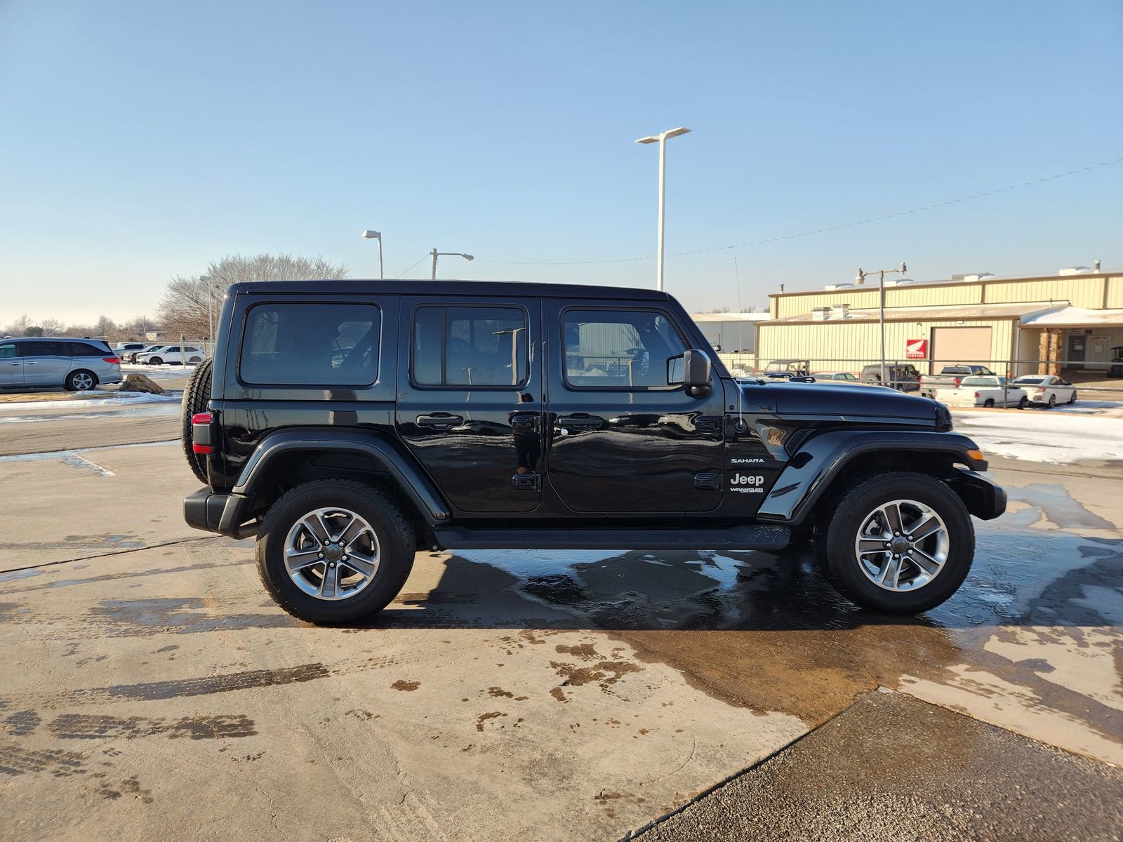 Used 2021 Jeep Wrangler Unlimited Sahara image 7
