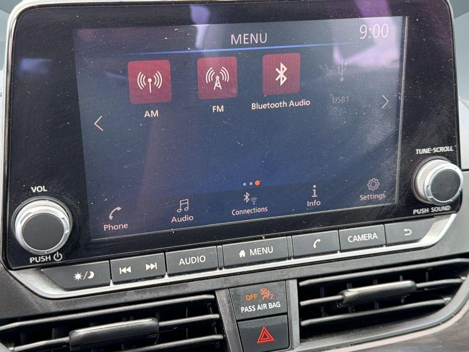 Used 2024 Nissan Altima 2.5 SV FWD image 24