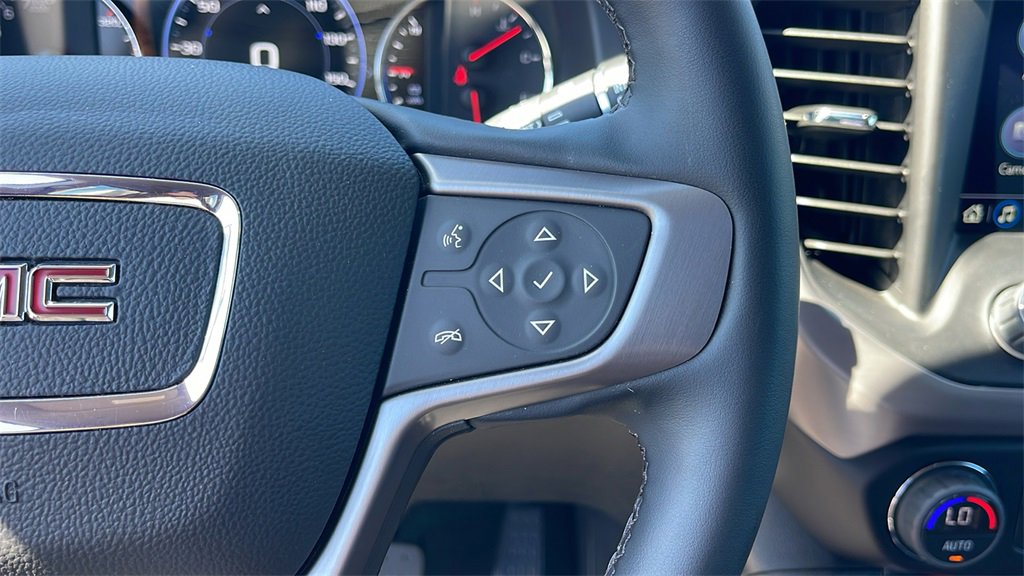 Used 2023 GMC Acadia AT4 w/ Technology Package image 23