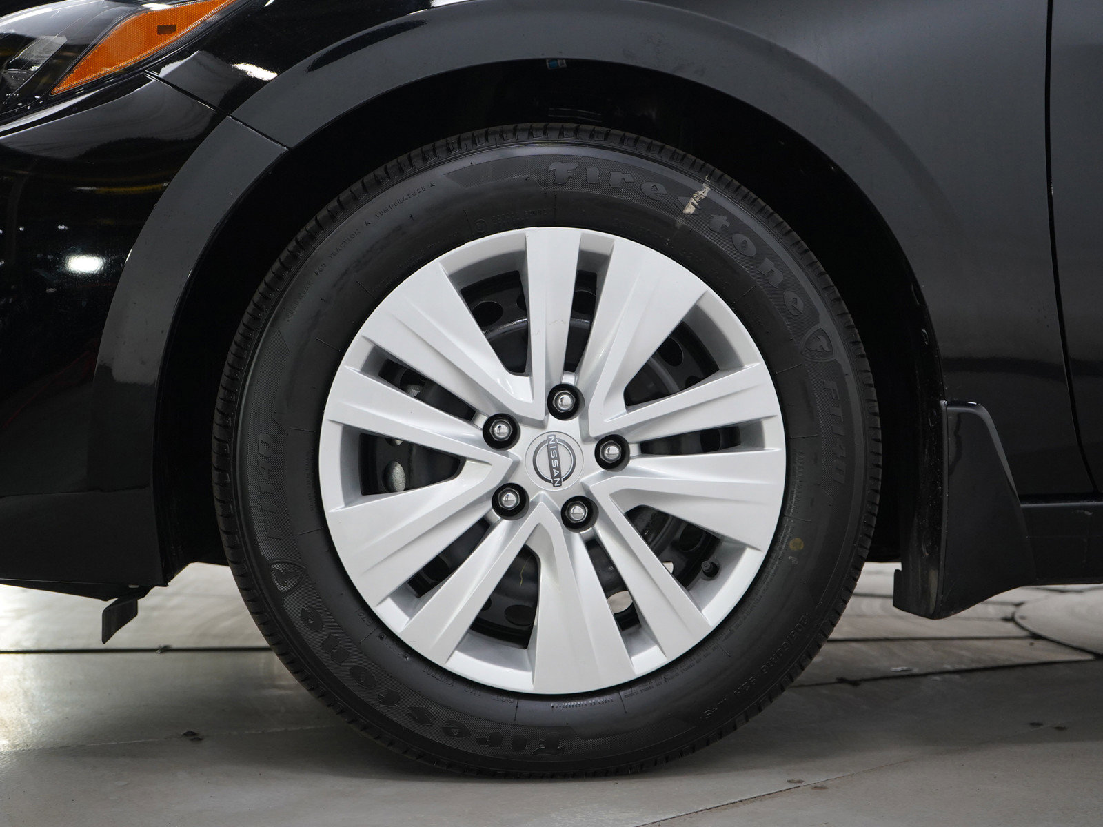 Used 2025 Nissan Sentra S FWD image 27