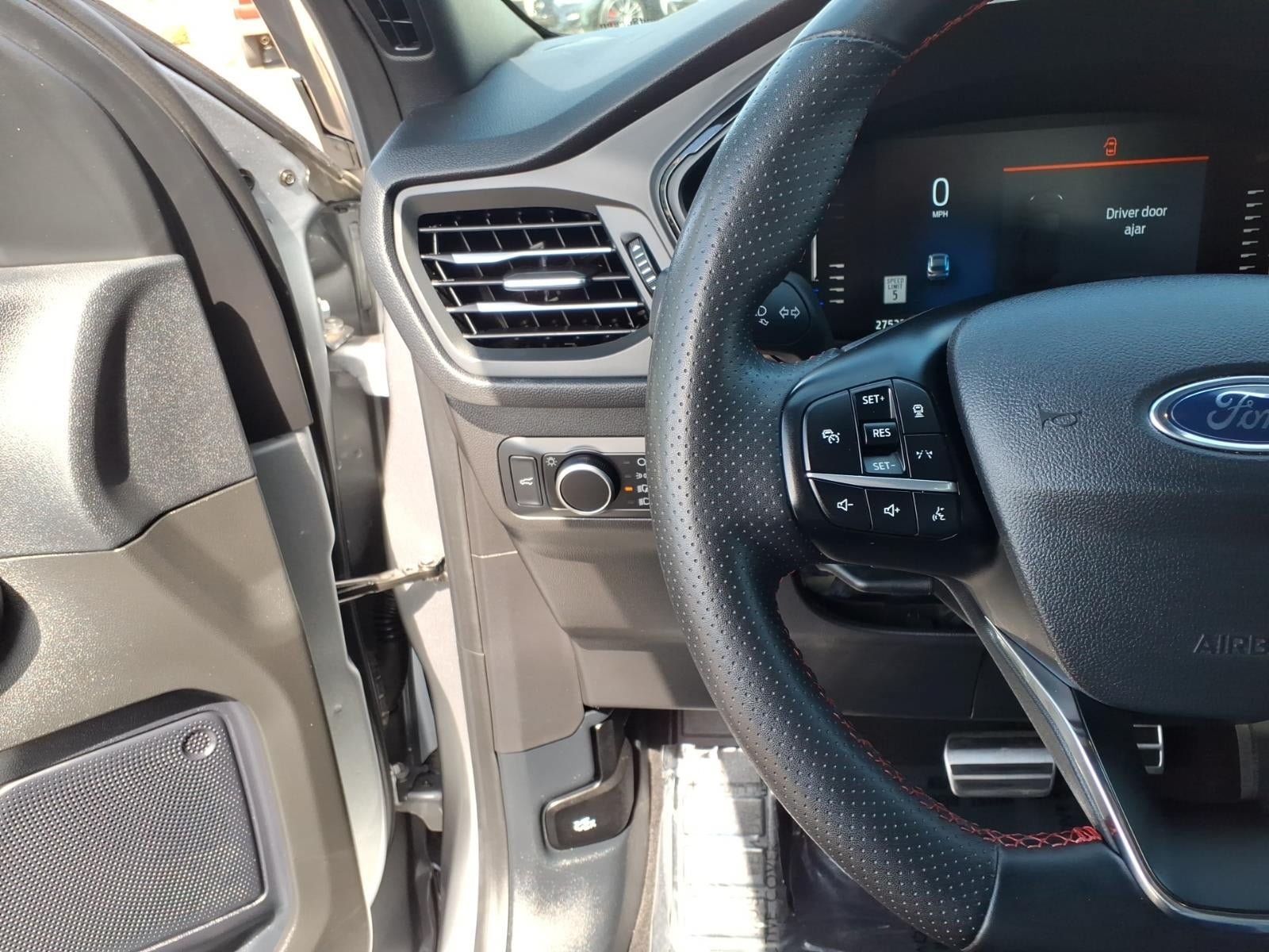 Certified 2024 Ford Escape ST-Line w/ Tech Pack #1 FWD image 28