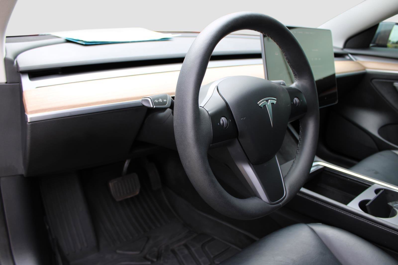 Used 2022 Tesla Model 3 Long Range AWD/4WD image 14
