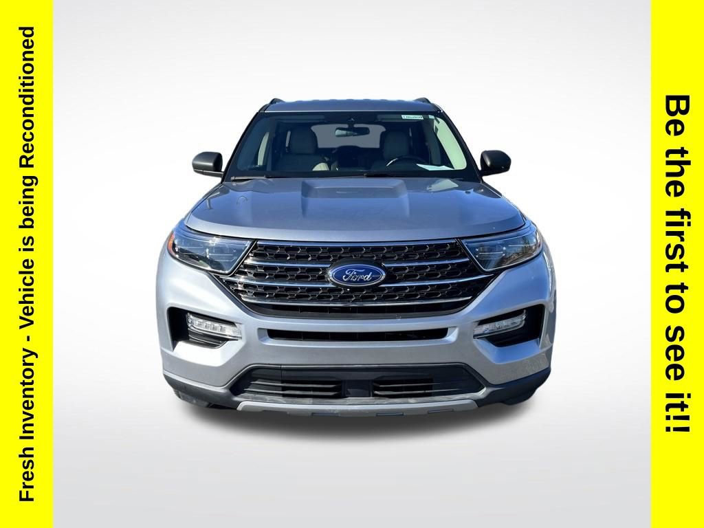 Used 2022 Ford Explorer XLT AWD/4WD image 7