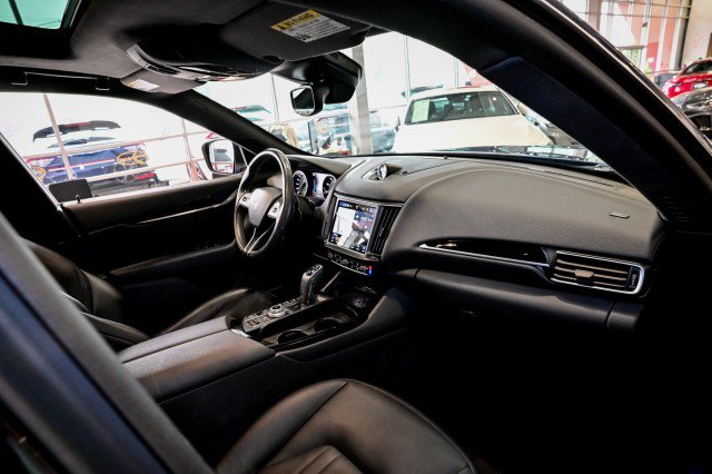 Used 2023 Maserati Levante GT AWD/4WD image 29