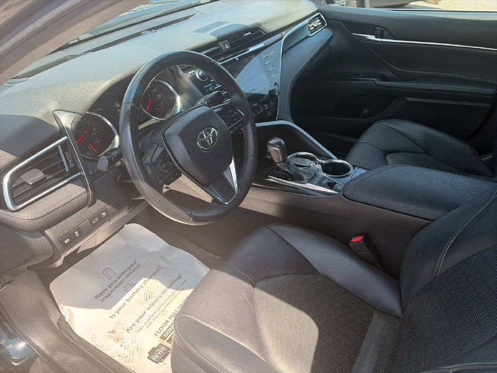 Used 2018 Toyota Camry XSE FWD image 11