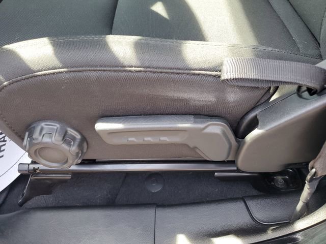 Used 2018 Jeep Wrangler Unlimited Sahara AWD/4WD image 16